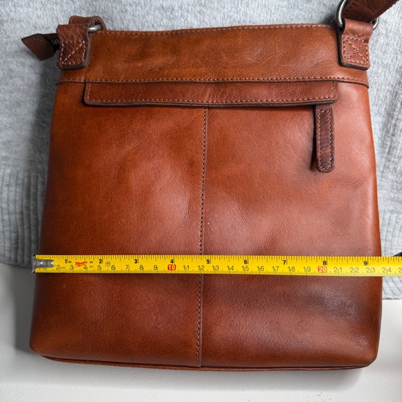 Wild West Leather Crossbody Bag Tan Buckle Flap Zip Pockets Adjustable Strap - Picture 6 of 16